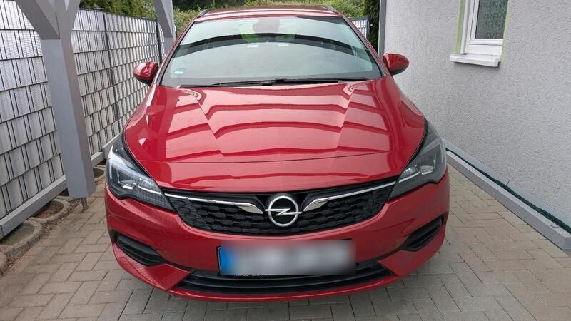 Rot Gebraucht 2021 Opel Astra Kombi | 13.400 € (Superpreis) - Bild 1/4