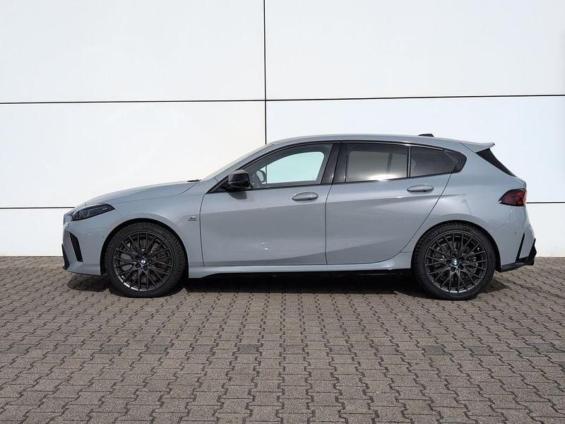 Brugt BMW M135 Performance 300 HK (220 kW) 2025 Grå Hatchback