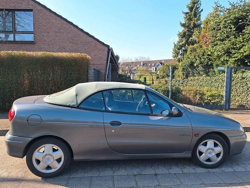 Gebraucht Renault Mégane Cabriolet 107 PS (78 kW) 2000 Grau Cabrio