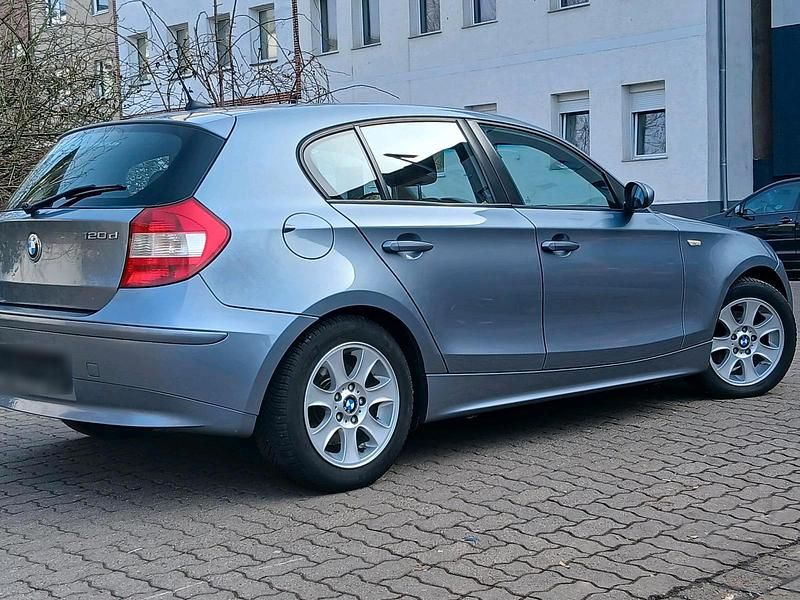 Gebraucht BMW 120 182 PS (133 kW) 2005 Silber Kleinwagen