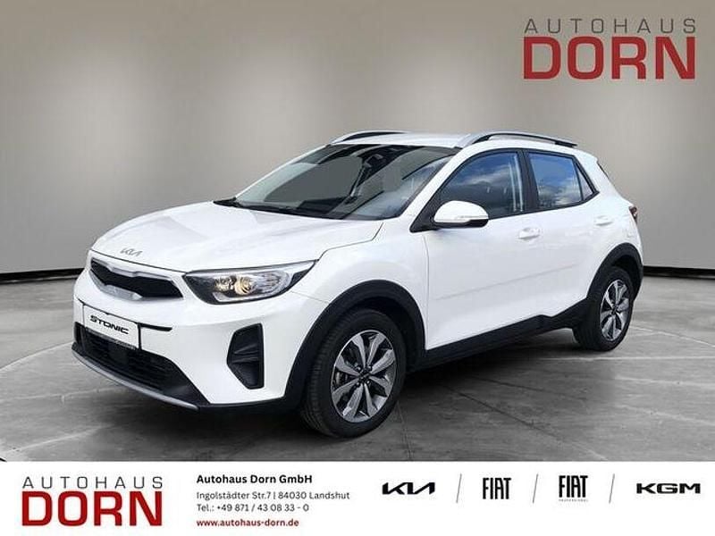 Weiß Gebraucht 2023 Kia Stonic Vision SUV | 16.990 € (Fairer Preis) - Bild 1/4