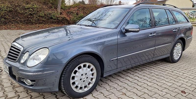 Gebraucht Mercedes E280 190 PS (139 kW) 2008 Grau Kombi