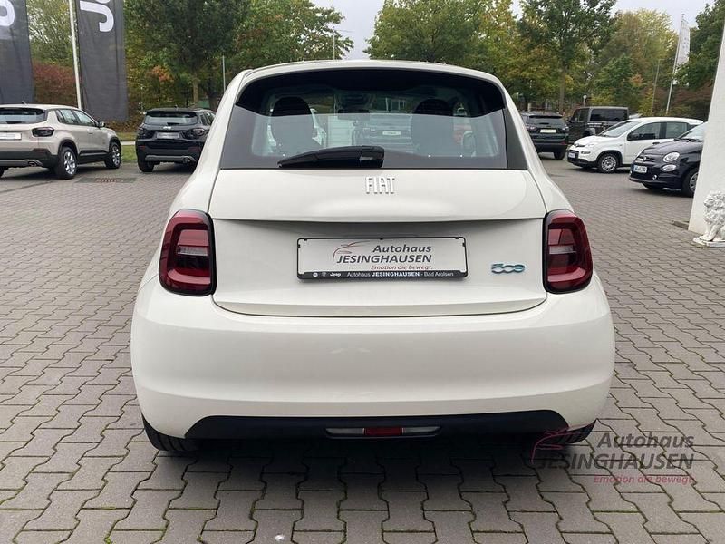 Gebraucht Fiat 500e 86 kW (118 PS) 2023 Arktis weiß) (weiss Kleinwagen