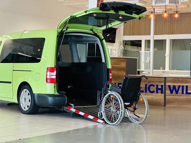 Grün Gebraucht 2012 VW Caddy Maxi Van / Kleinbus | 35.900 € - Bild 1/4