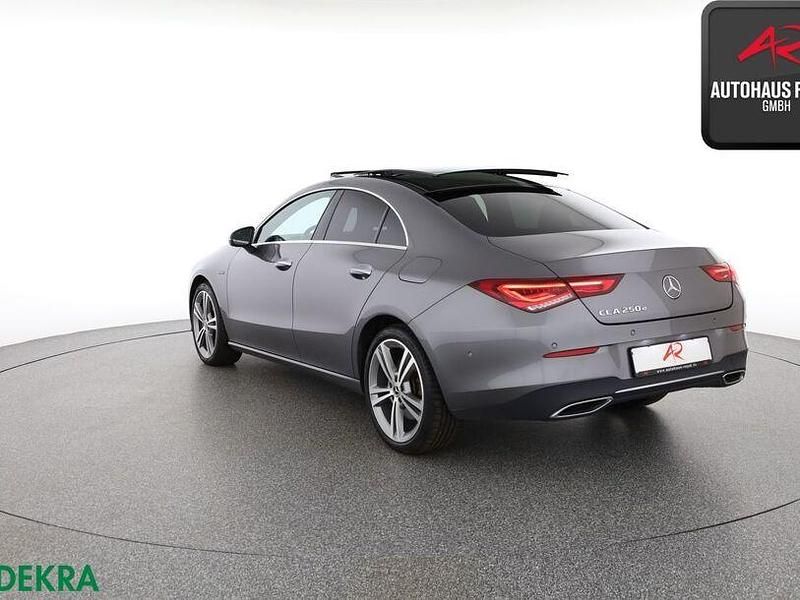 Gebraucht Mercedes CLA250e 218 PS (160 kW) 2020 Mountaingrau Limousine