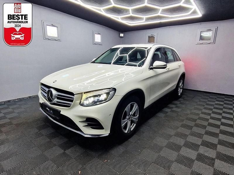 Weiß Gebraucht 2016 Mercedes GLC250 AMG SUV | 21.780 € (Guter Preis) - Bild 1/4