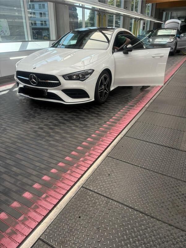 Weiß Gebraucht 2022 Mercedes CLA200 Coupé | 35.500 € (Fairer Preis) - Bild 1/4