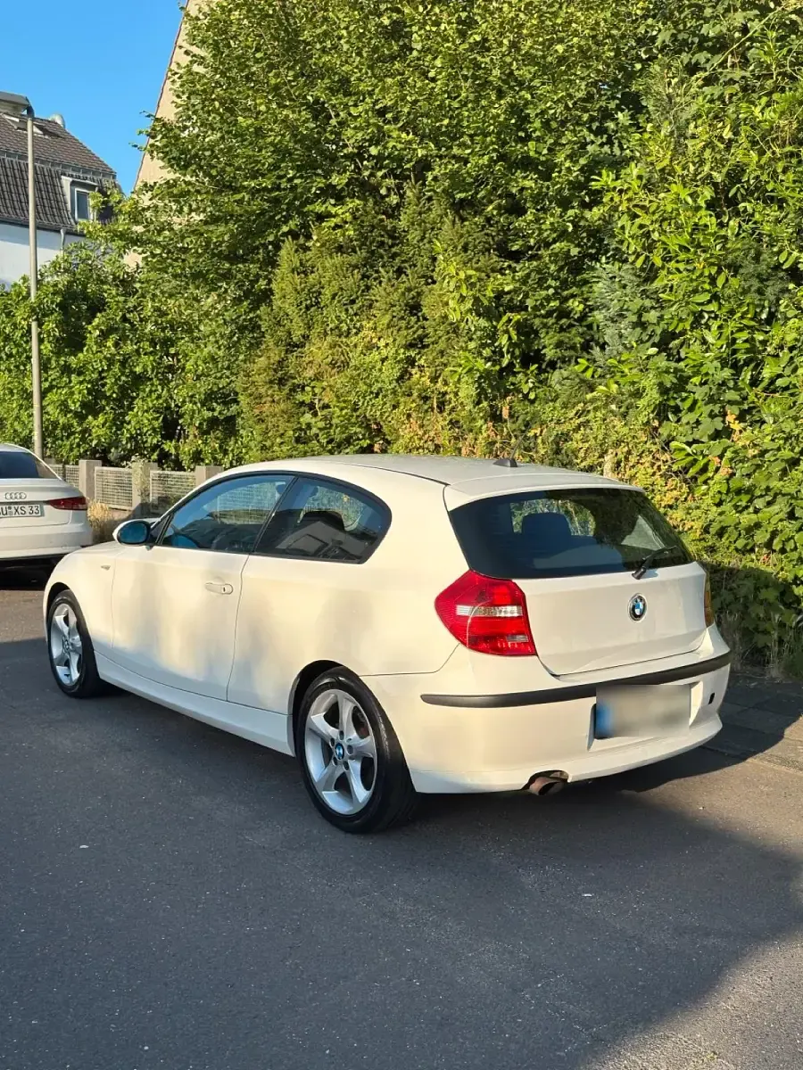Gebraucht BMW 116 M Performance 122 PS (89 kW) 2008 Weiß Kleinwagen