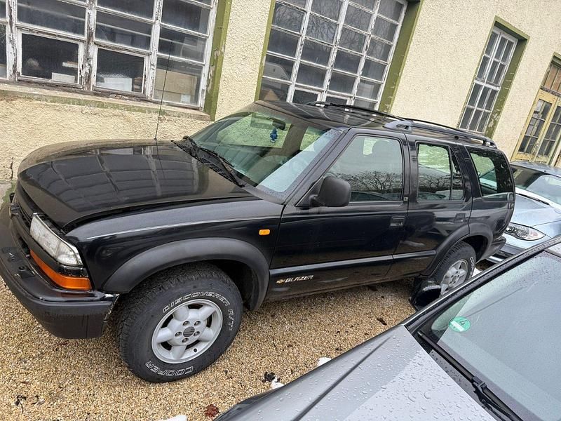 Gebraucht Chevrolet Blazer 193 PS (141 kW) 1995 Schwarz SUV