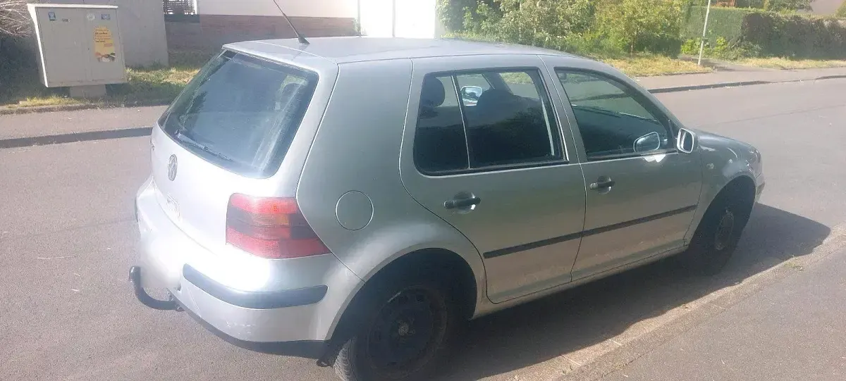 Gebraucht VW Golf IV 75 PS (55 kW) 2002 Silber Limousine