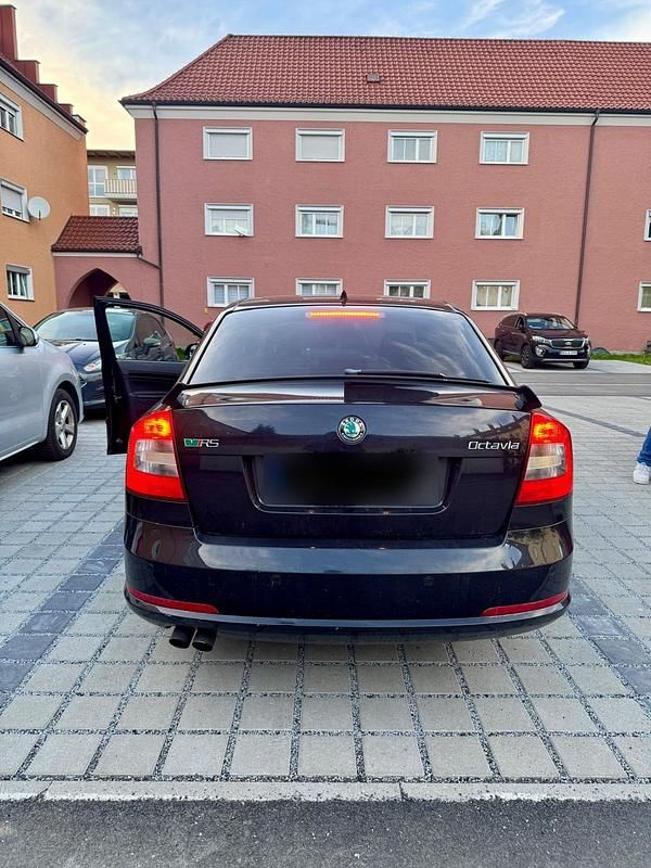 Second-hand Skoda Octavia RS 200 CP (147 kW) 2012 Negru Berlinǎ