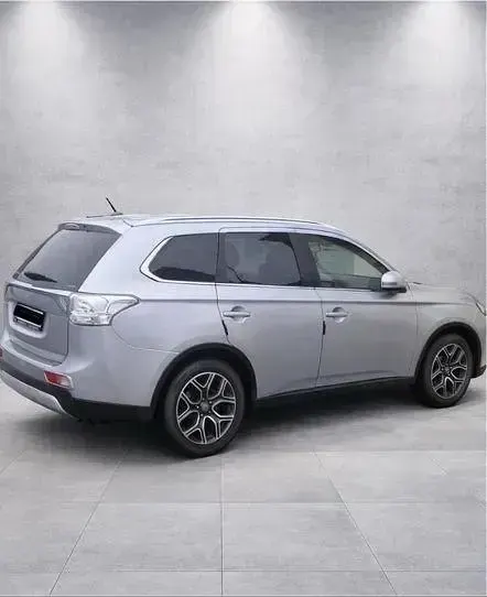 Gebraucht Mitsubishi Outlander 150 PS (110 kW) 2015 SUV
