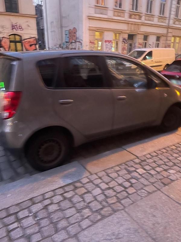 Gebraucht Mitsubishi Colt 95 PS (69 kW) 2009 Grau Kleinwagen