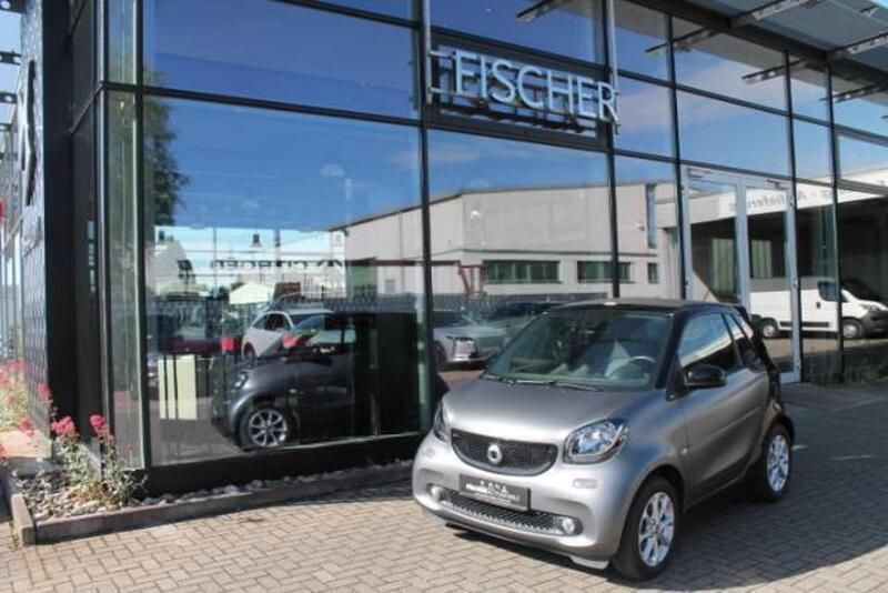 Grau Gebraucht 2019 Smart ForTwo Coupé Kleinwagen | 15.990 € (Etwas zu teuer) - Bild 1/3