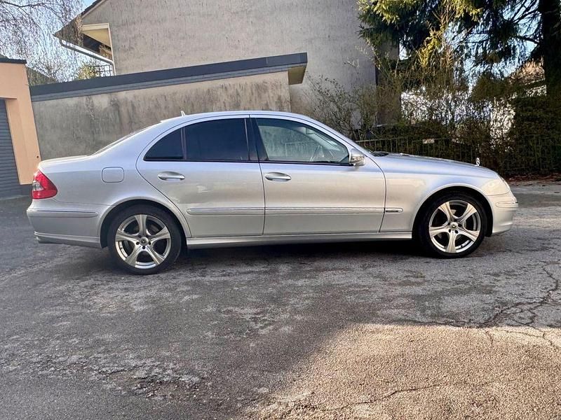 Gebraucht Mercedes E280 Elegance 231 PS (169 kW) 2007 Silber Limousine