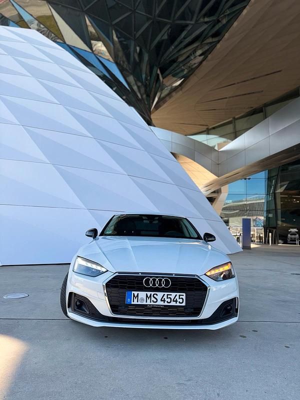 Gebraucht Audi A5 Sportback Design 204 PS (150 kW) 2020 Weiß Kleinwagen