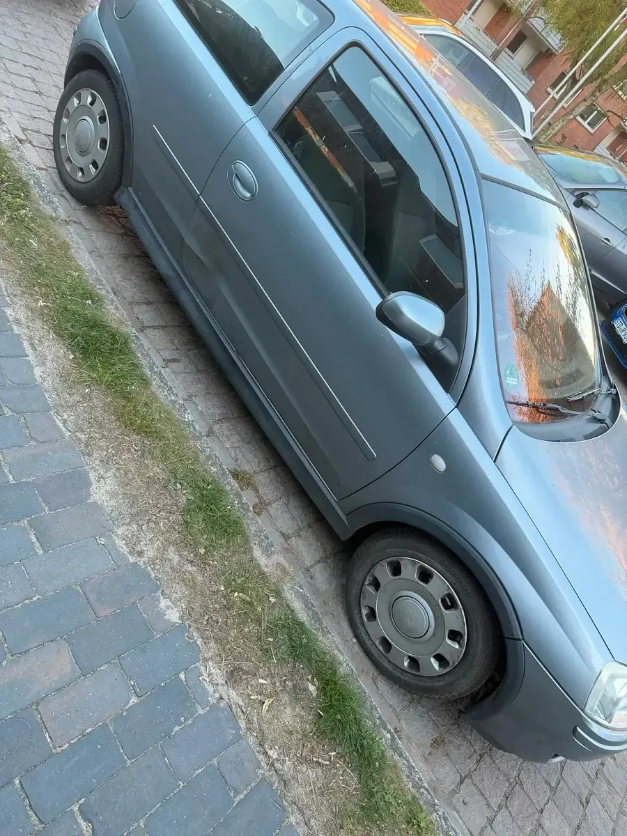 Gebraucht Opel Corsa 65 PS (47 kW) 2005 Silber Kleinwagen