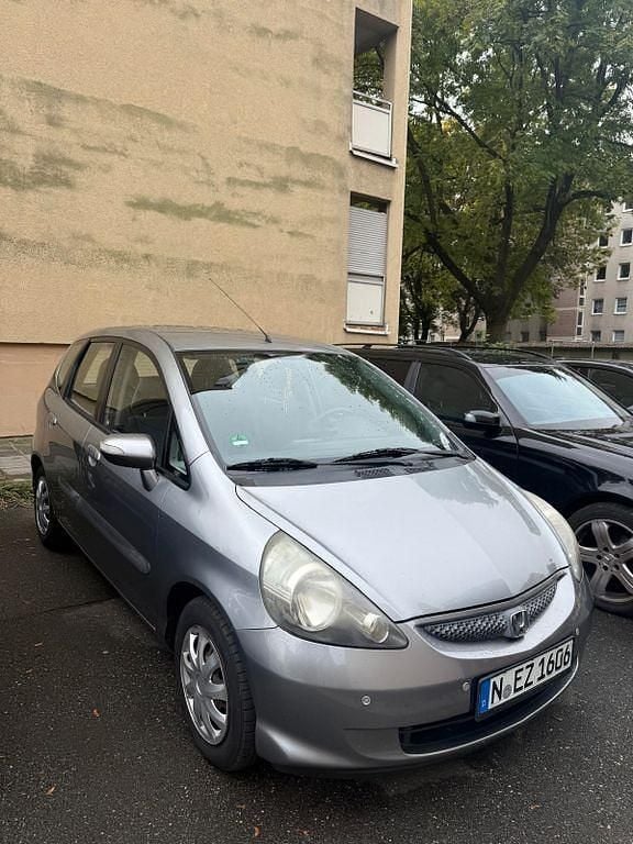 Silber Gebraucht 2007 Honda Jazz Kleinwagen | 3.200 € (Guter Preis) - Bild 1/4