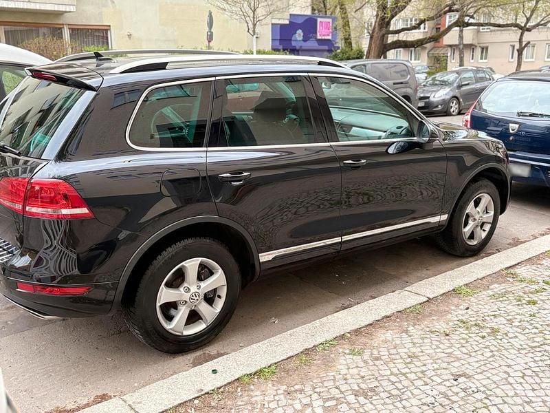 Gebraucht VW Touareg 245 PS (180 kW) 2011 Schwarz SUV
