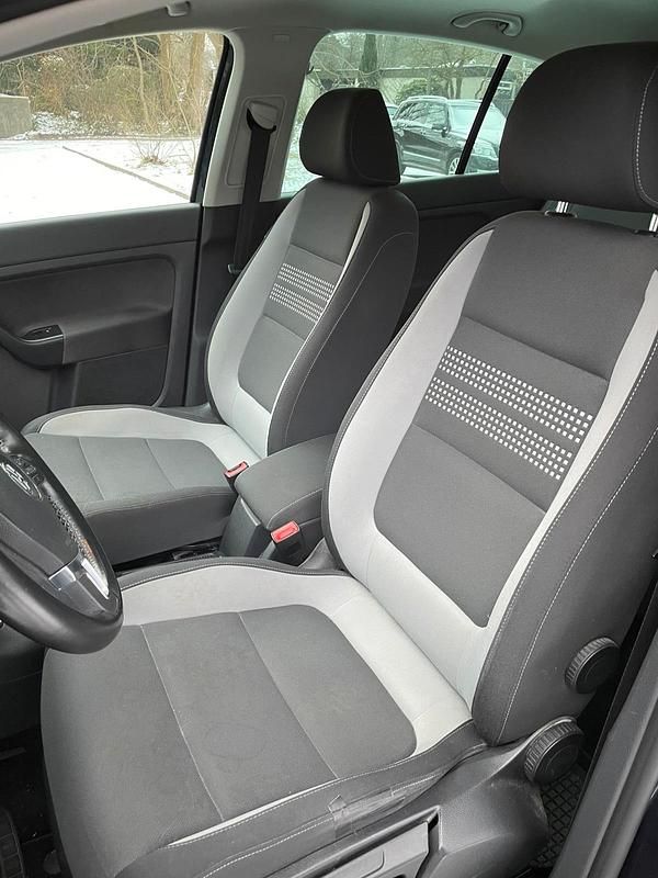 Gebraucht VW Golf Plus Cross 105 PS (77 kW) 2013 Blau Van / Kleinbus