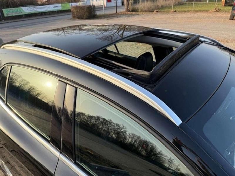 Gebraucht Mercedes GLA180 122 PS (89 kW) 2019 Schwarz SUV