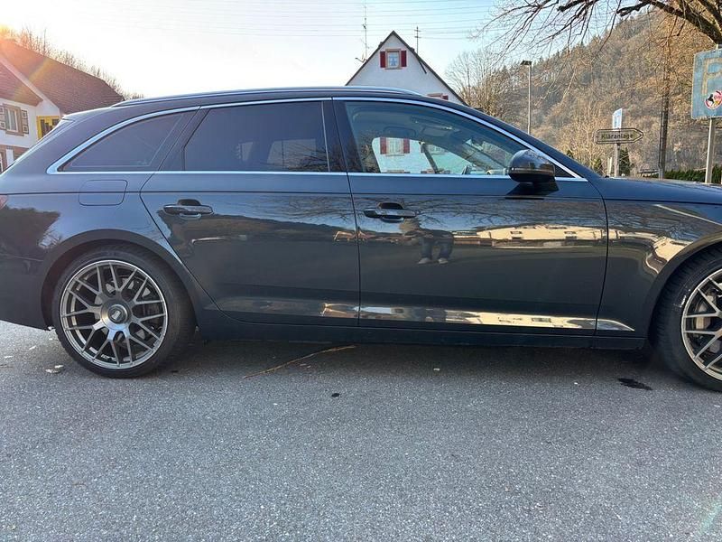 Gebraucht Audi A4 252 PS (185 kW) 2018 Grau Kombi