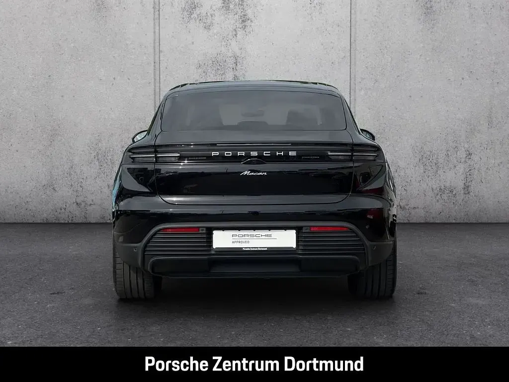 Begagnad Porsche Macan 330 kW (449 HK) 2025 Svart SUV