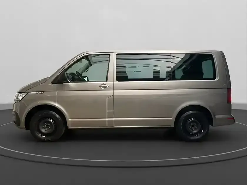 Gebraucht VW Multivan Trendline 150 PS (110 kW) 2021 Mojave beige metallic Van / Kleinbus