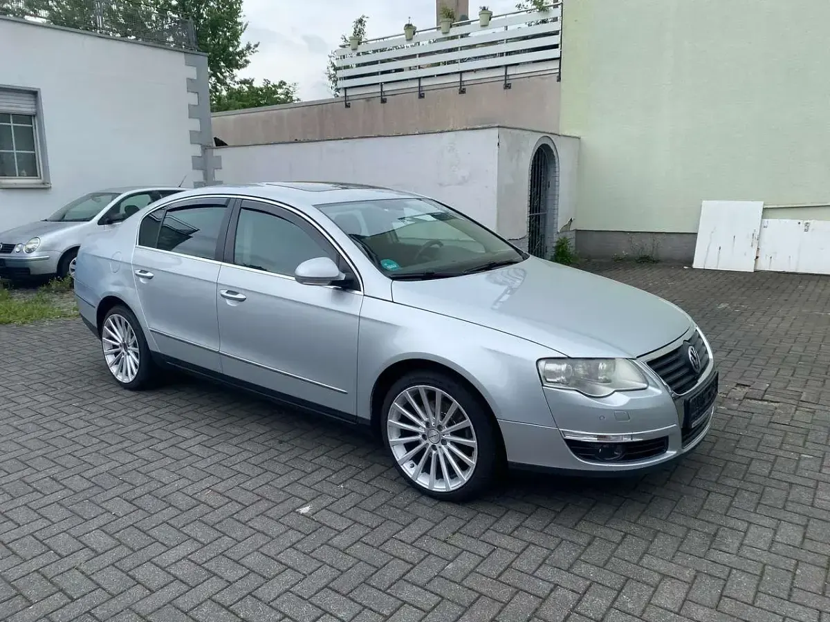Gebraucht VW Passat Highline 160 PS (117 kW) 2008 Silber Limousine