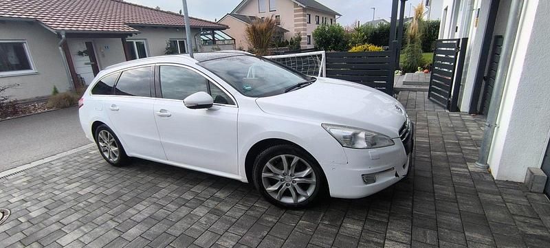 Weiß Gebraucht 2011 Peugeot 508 SW Allure Kombi | 4.800 € - Bild 1/4