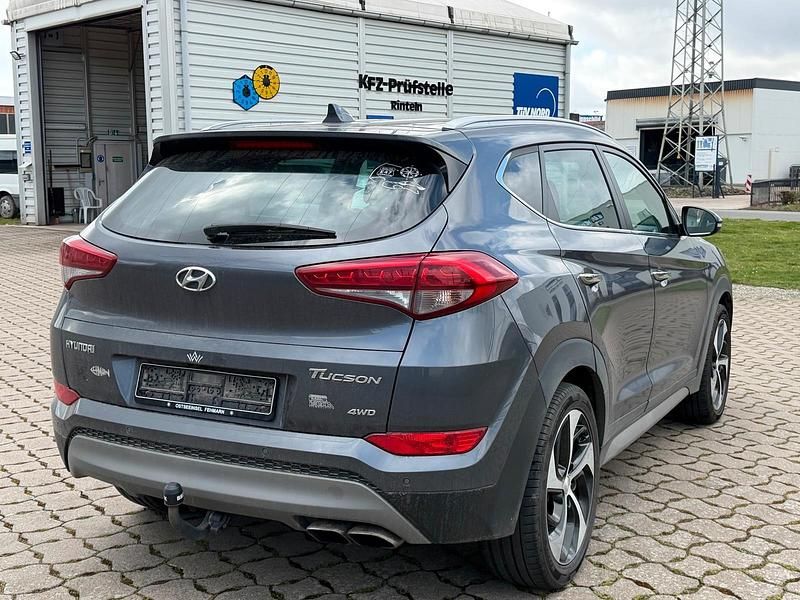 Gebraucht Hyundai Tucson 177 PS (130 kW) 2018 Grau SUV