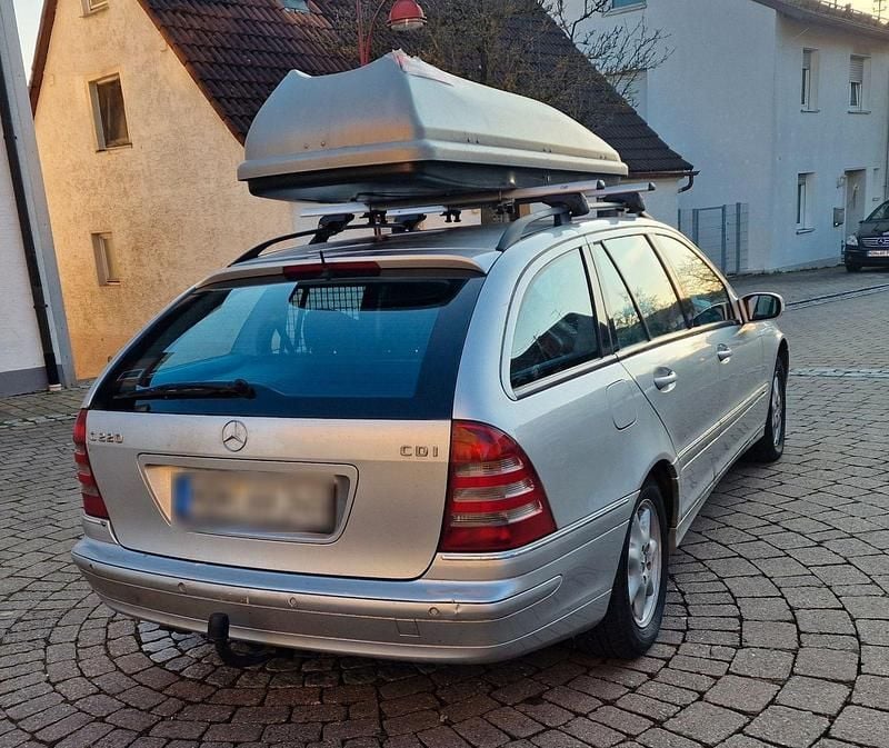 Gebraucht Mercedes C220 Classic 143 PS (105 kW) 2003 Silber Kombi