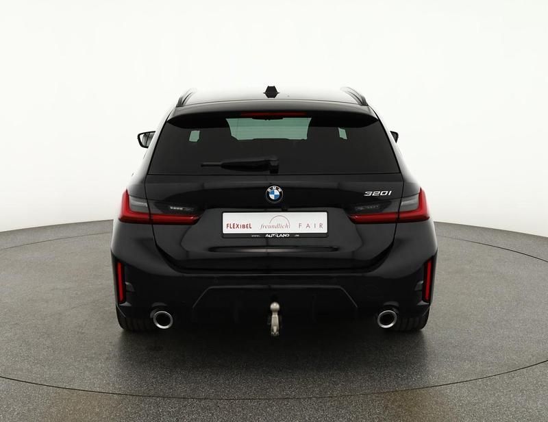 Neu BMW 320 M Sport 184 PS (135 kW) 2025 Schwarz Kombi