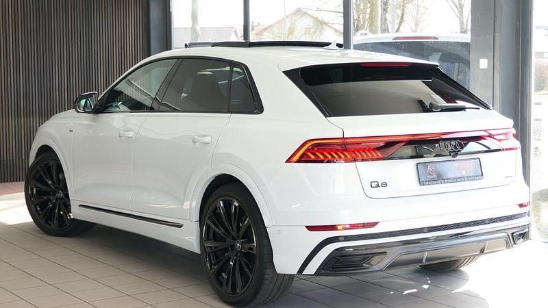Gebraucht Audi Q8 S-line plus 286 PS (210 kW) 2023 Weiß SUV