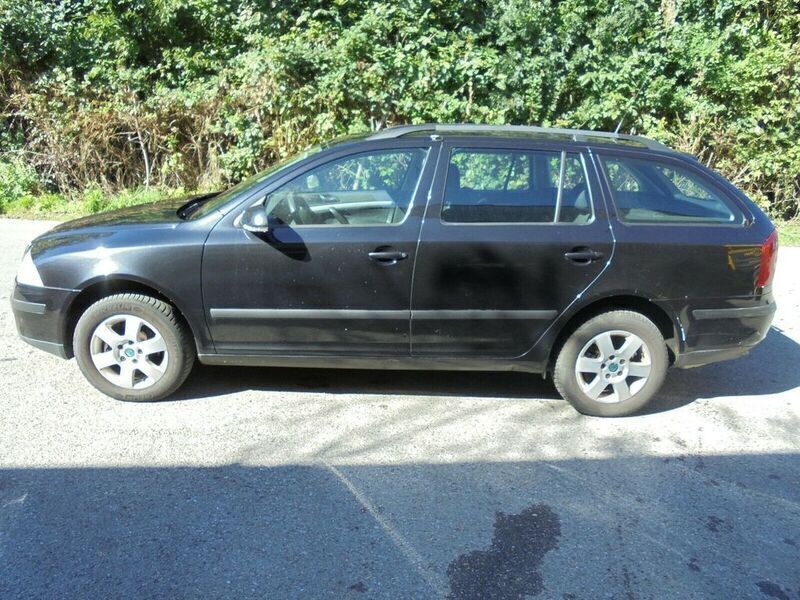Gebraucht Skoda Octavia Ambiente 105 PS (77 kW) 2008 Schwarz Kombi