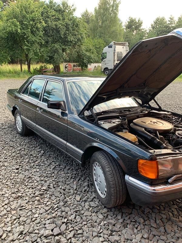 Gebraucht Mercedes E500 242 PS (177 kW) 1990 Andere farben Limousine