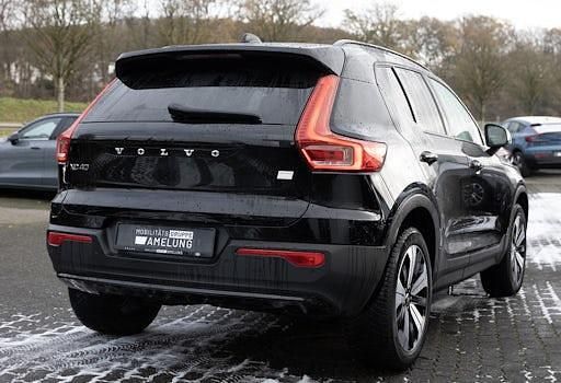 Gebraucht Volvo EX40 Core 175 kW (238 PS) 2022 Schwarz SUV