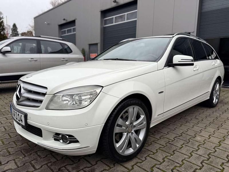 Calcitweiss/zirrusweiss Gebraucht 2009 Mercedes C180 Kombi | 7.850 € (Fairer Preis) - Bild 1/4