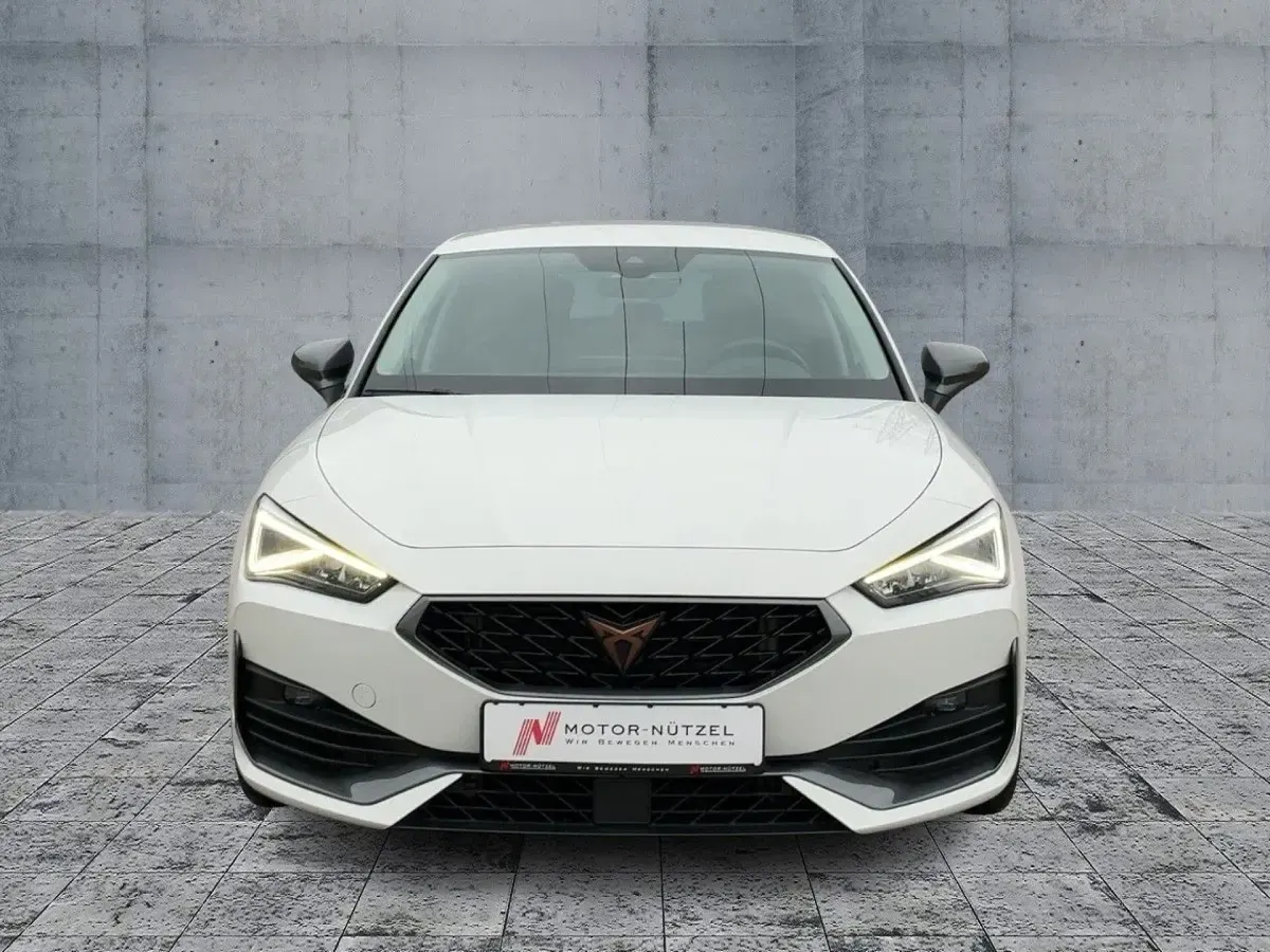Usata Cupra Leon 150 CV (110 kW) 2023 Bianco Berlina