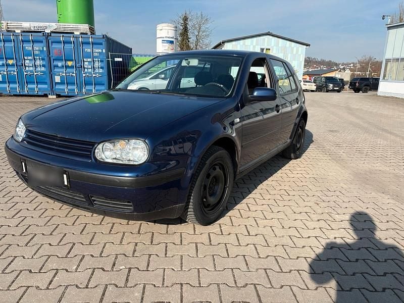 Gebraucht VW Golf IV 75 PS (55 kW) 2003 Blau Kleinwagen