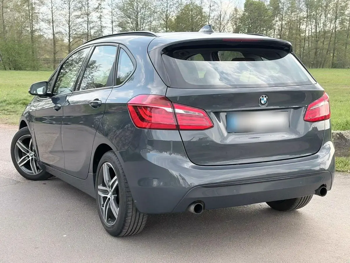 Gebraucht BMW 220 Active Tourer Sport Line 192 PS (141 kW) 2016 Grau Van / Kleinbus