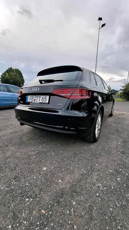 Schwarz Gebraucht 2015 Audi A3 Limousine | 7.000 € (Guter Preis) - Bild 1/4