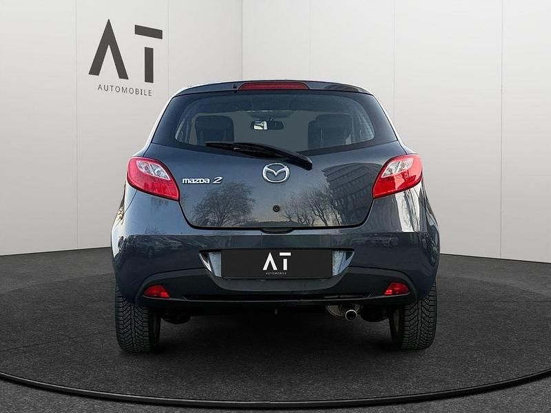 Gebraucht Mazda 2 Independence 86 PS (63 kW) 2009 Grau Kleinwagen