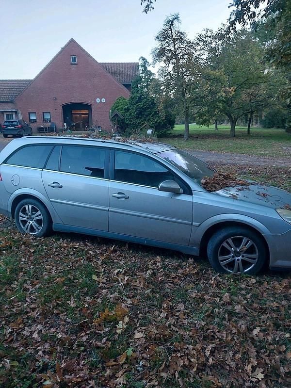 Silber Gebraucht 2008 Opel Vectra Kombi | 1.000 € (Guter Preis) - Bild 1/3