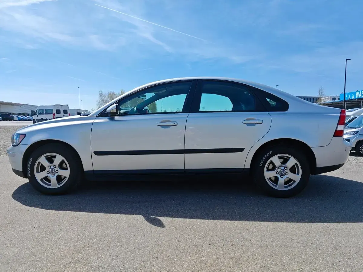 Gebraucht Volvo S40 125 PS (91 kW) 2005 Silber Limousine