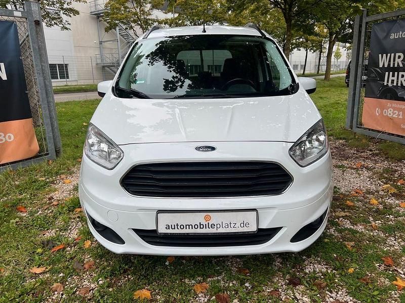 Gebraucht Ford Tourneo Courier Titanium 101 PS (74 kW) 2016 Weiß Van / Kleinbus