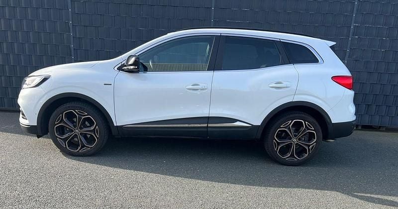 Gebraucht Renault Kadjar Black Edition 140 PS (102 kW) 2021 Weiß SUV