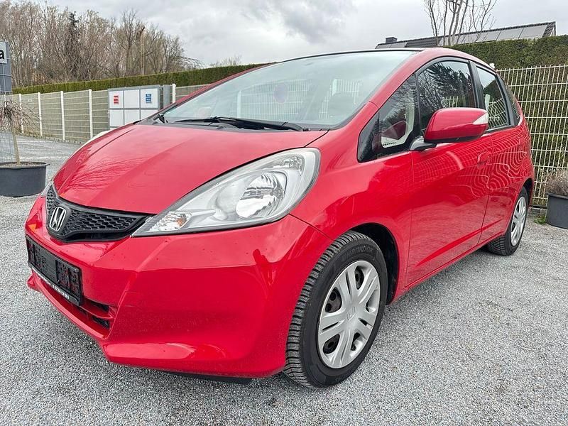 Gebraucht Honda Jazz Trend 99 PS (72 kW) 2013 Rot Kleinwagen