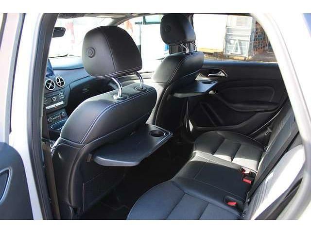 Gebraucht Mercedes B250 211 PS (155 kW) 2018 Silber Van / Kleinbus