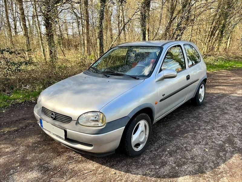 Gebraucht Opel Corsa Eco 54 PS (39 kW) 1999 Silber Limousine